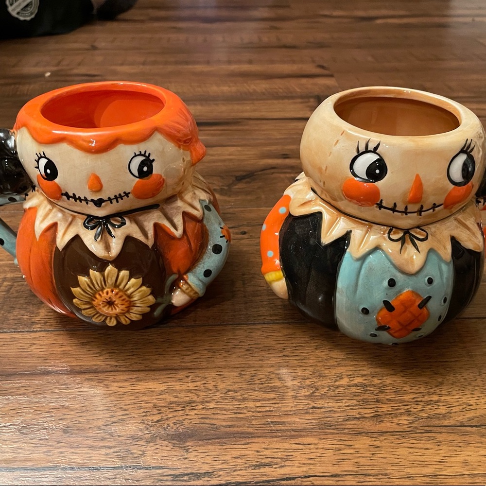 Johanna Parker set of 2 pumpkin peep mugs